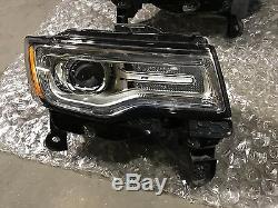 14 15 16 Jeep Grand Cherokee Headlights Set Left + Right LH RH NON-AFS OEM