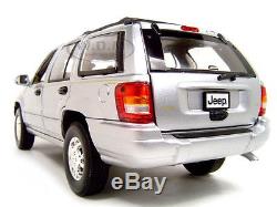 2001 JEEP GRAND CHEROKEE SILVER 118 DIECAST MODEL CAR BY MOTORMAX 73123