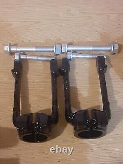 2005-2010 Jeep Grand Cherokee Commander LH&RH Clevis Forks OEM NEW HARDWARE