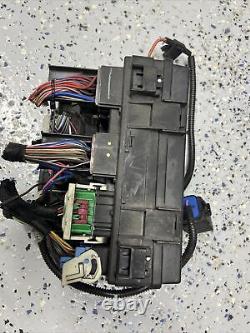 2011 JEEP GRAND CHEROKEE Total integrated power Mod TIPM fuse box OEM 04692316AE