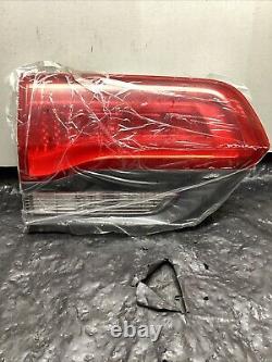 2014-2018 Jeep Grand Cherokee Rear Left Inner Tail Light P68236107aa Led Oem