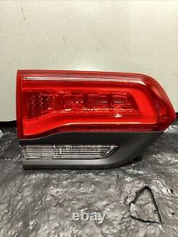 2014-2018 Jeep Grand Cherokee Rear Left Inner Tail Light P68236107aa Led Oem