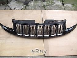 JEEP GRAND CHEROKEE 2014-16 SRT Type Grille Assembly Gloss Black Chrome Ring