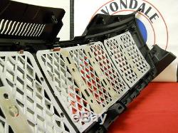 Jeep Grand Cherokee Front grille black frame with chrome mesh altitude Mopar OEM
