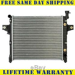 Radiator For 2001-2004 Jeep Grand Cherokee V8 4.7L Fast Free Shipping
